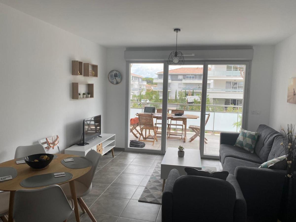 Appartement Neuf Moderne Avec Piscine Puget-sur Argens Luaran gambar
