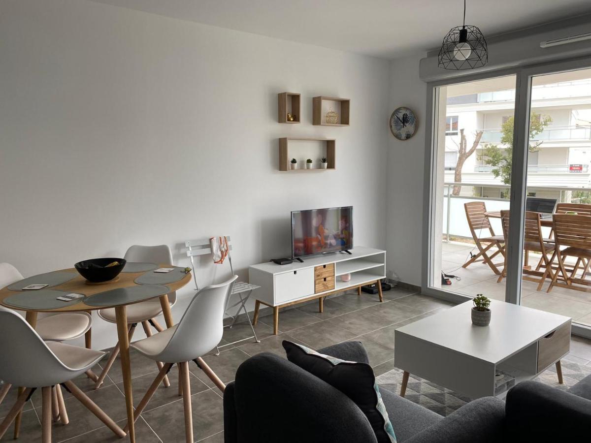 Appartement Neuf Moderne Avec Piscine Puget-sur Argens Luaran gambar